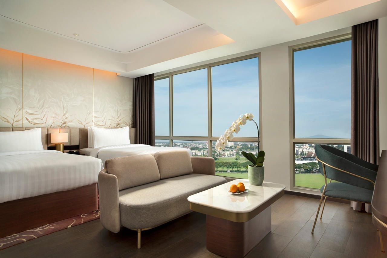 Atria Gading 4*