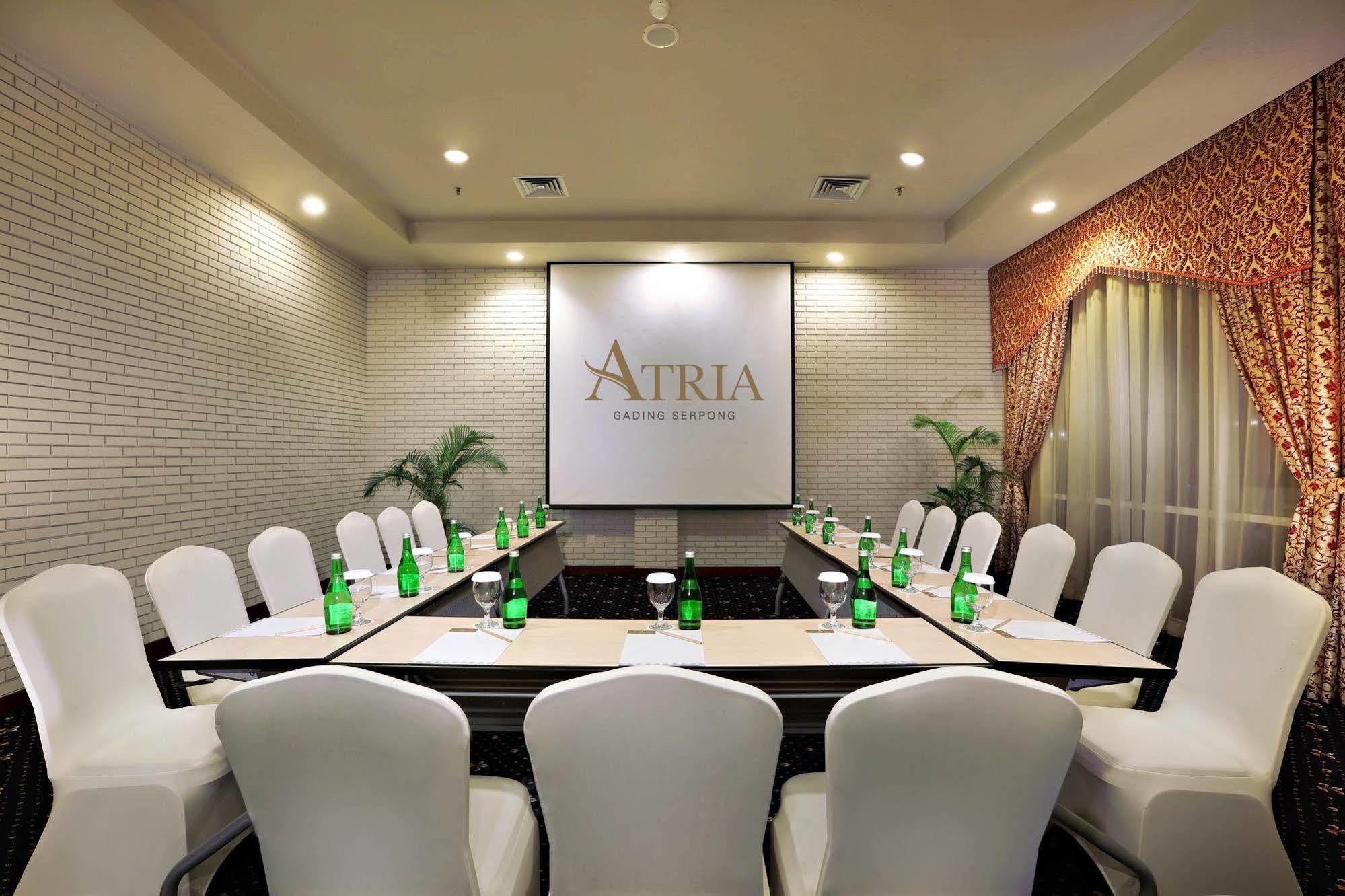 Atria Gading 4*